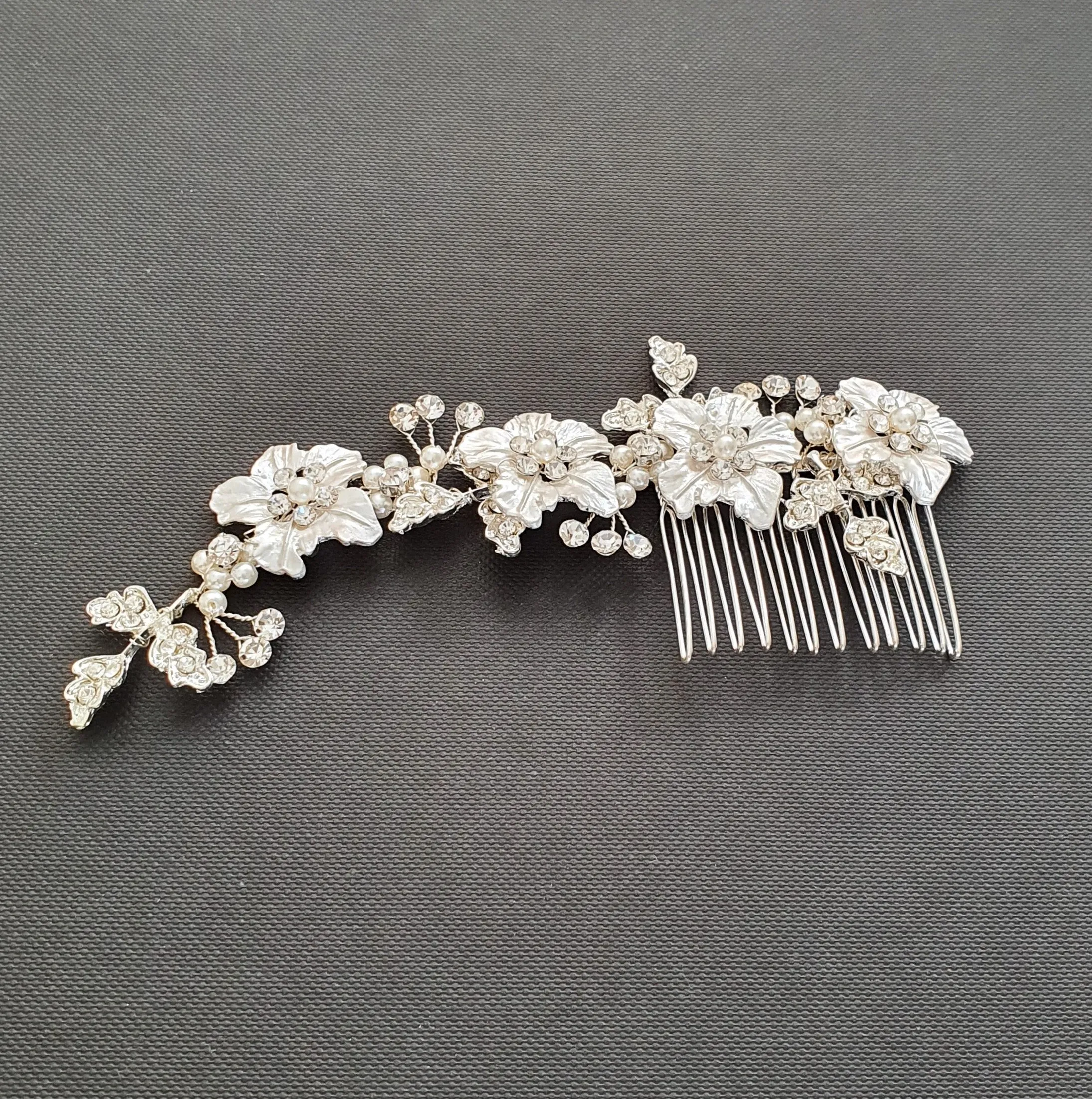 Gold Hair Comb for Weddings With Flowers and Leaves- Gardenia