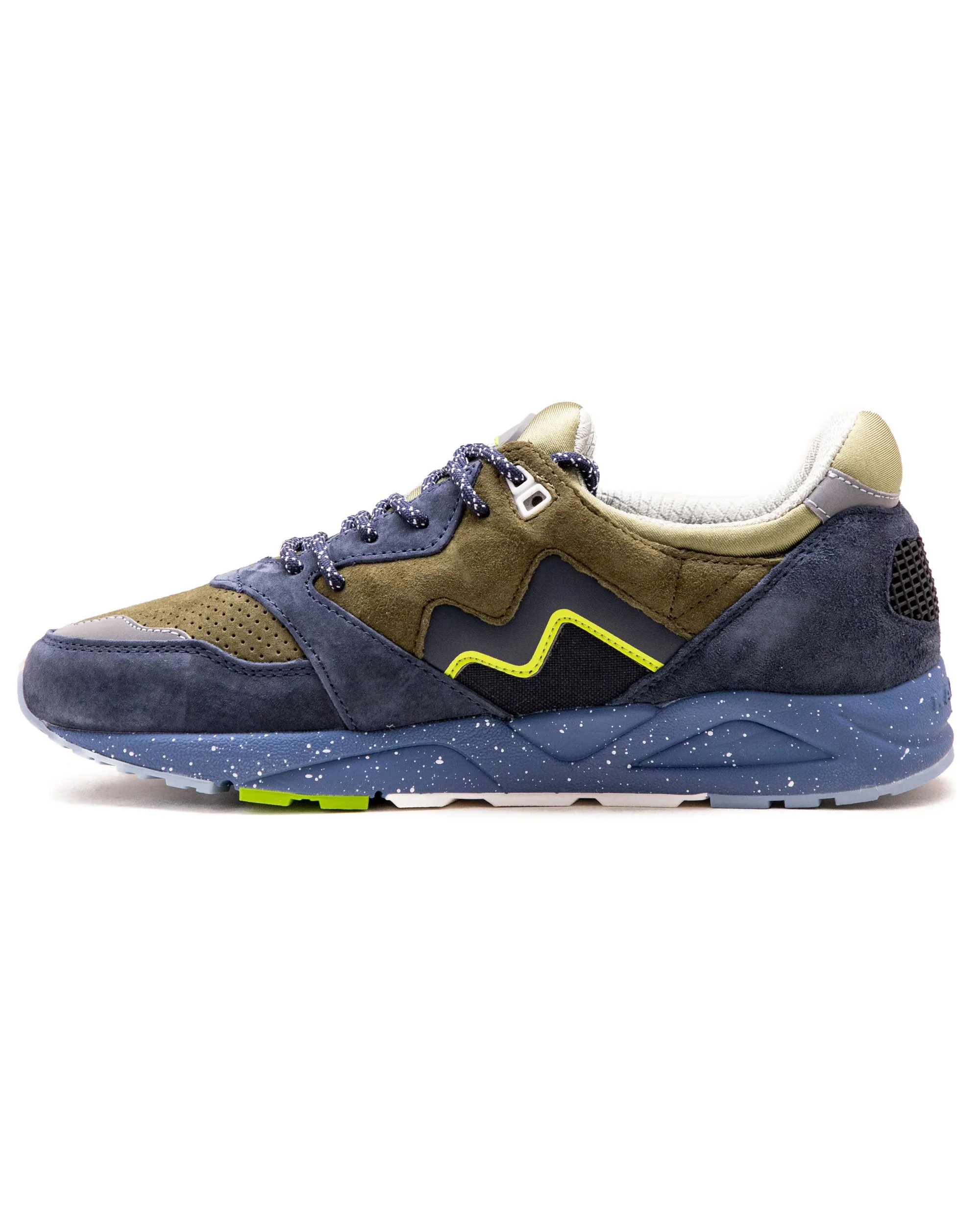 Karhu Aria 95 Northern Lights India Ink