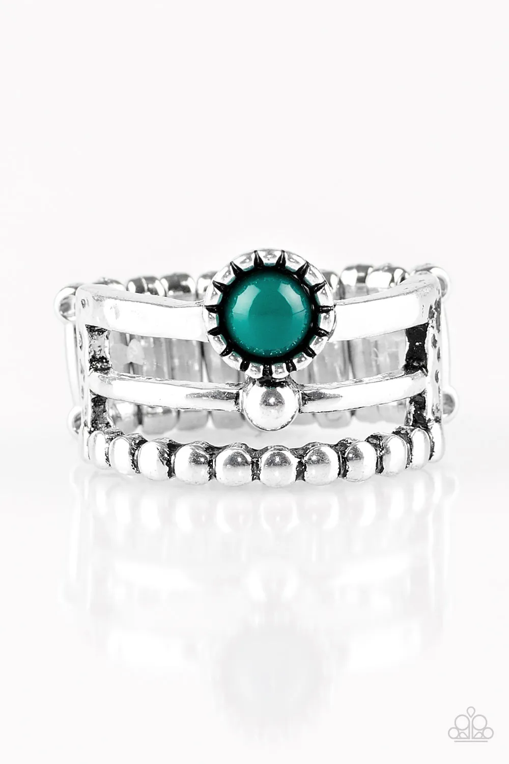 Paparazzi Summer Retreat Green Ring