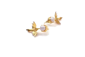 Pearl Feral Ear Studs