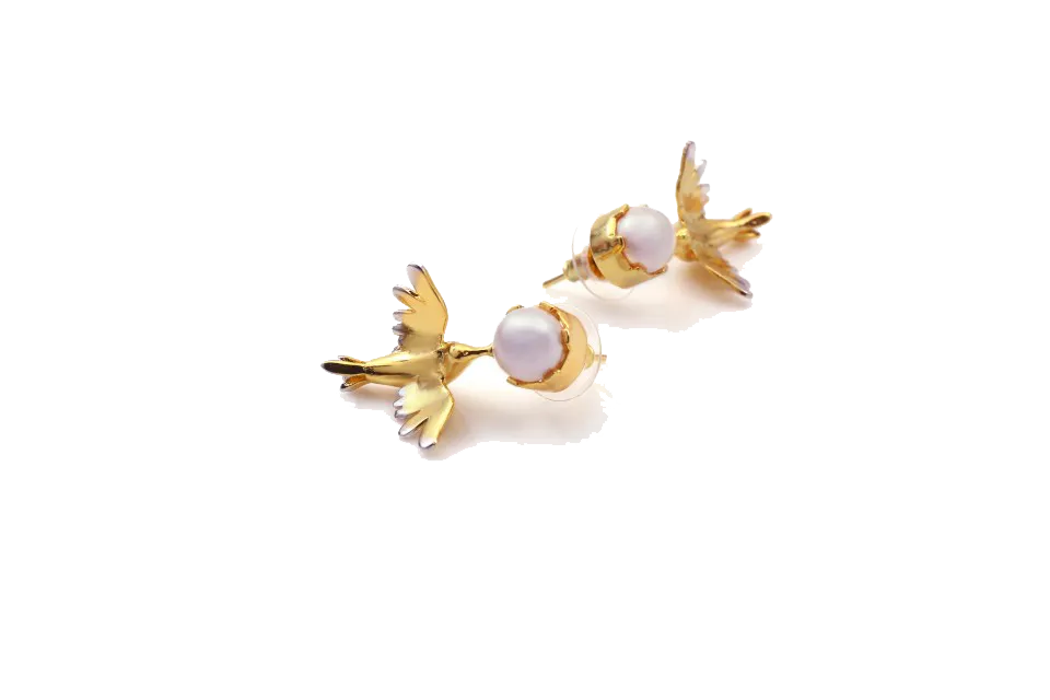 Pearl Feral Ear Studs