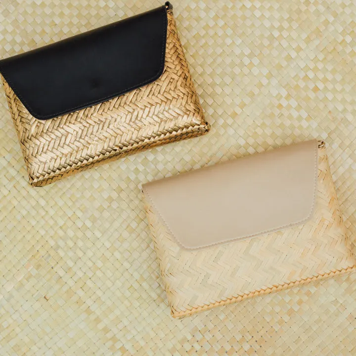 The Bamboo Clutch in Gold