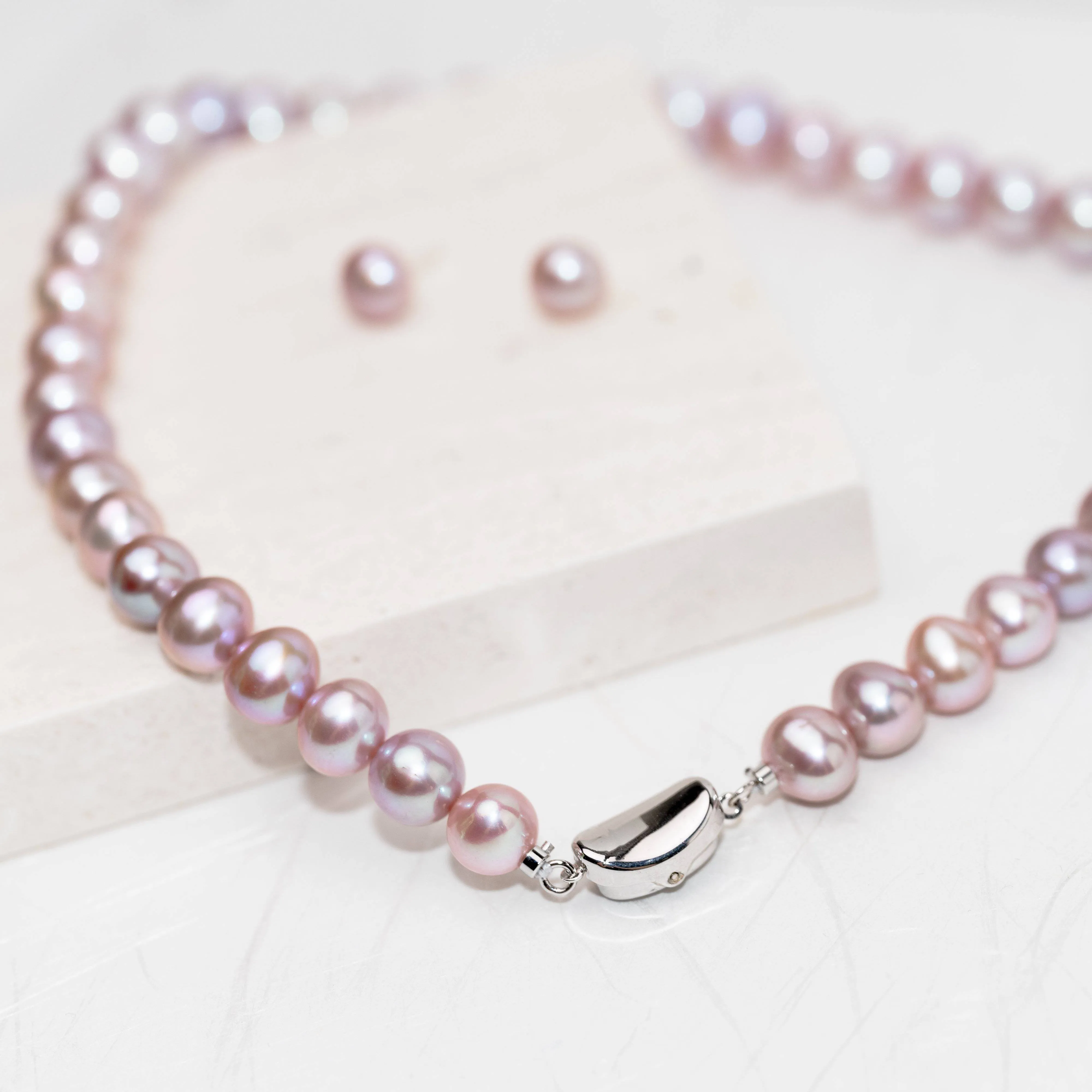 Top Grade Purple Freshwater Pearl Necklace WN00512